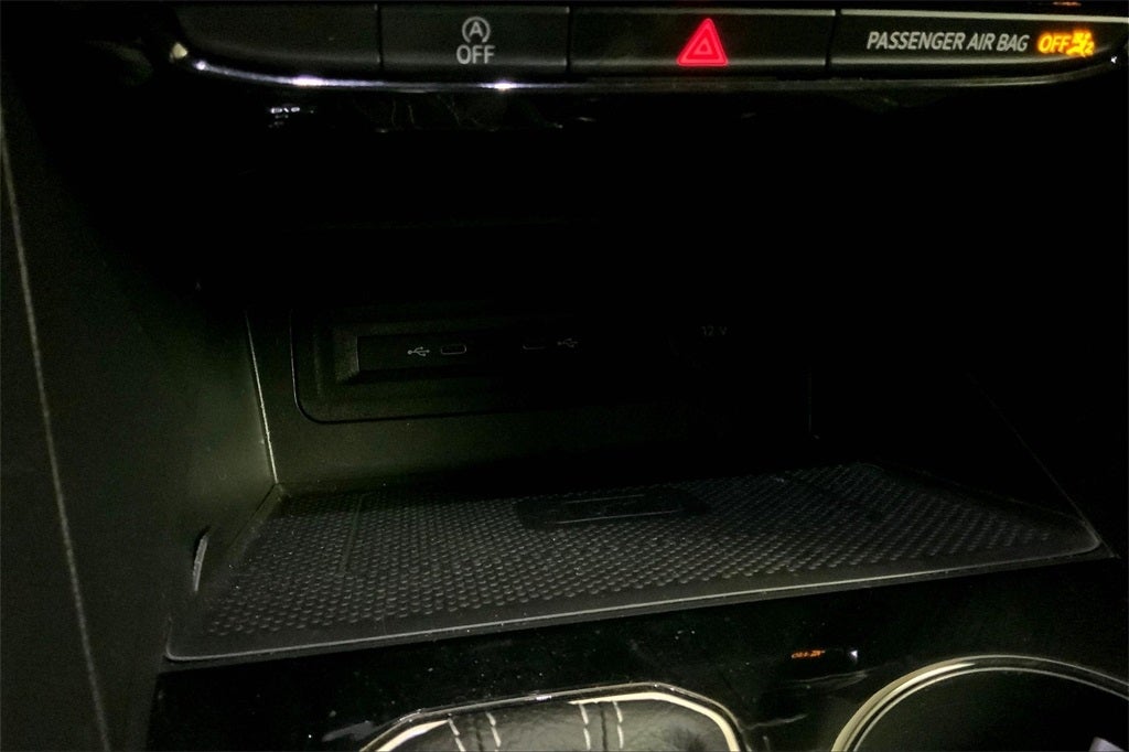 2021 Volkswagen Atlas Cross Sport 3.6L V6 SEL R-Line