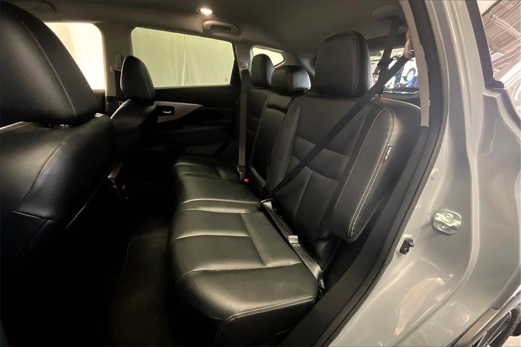 2022 Nissan Murano SV