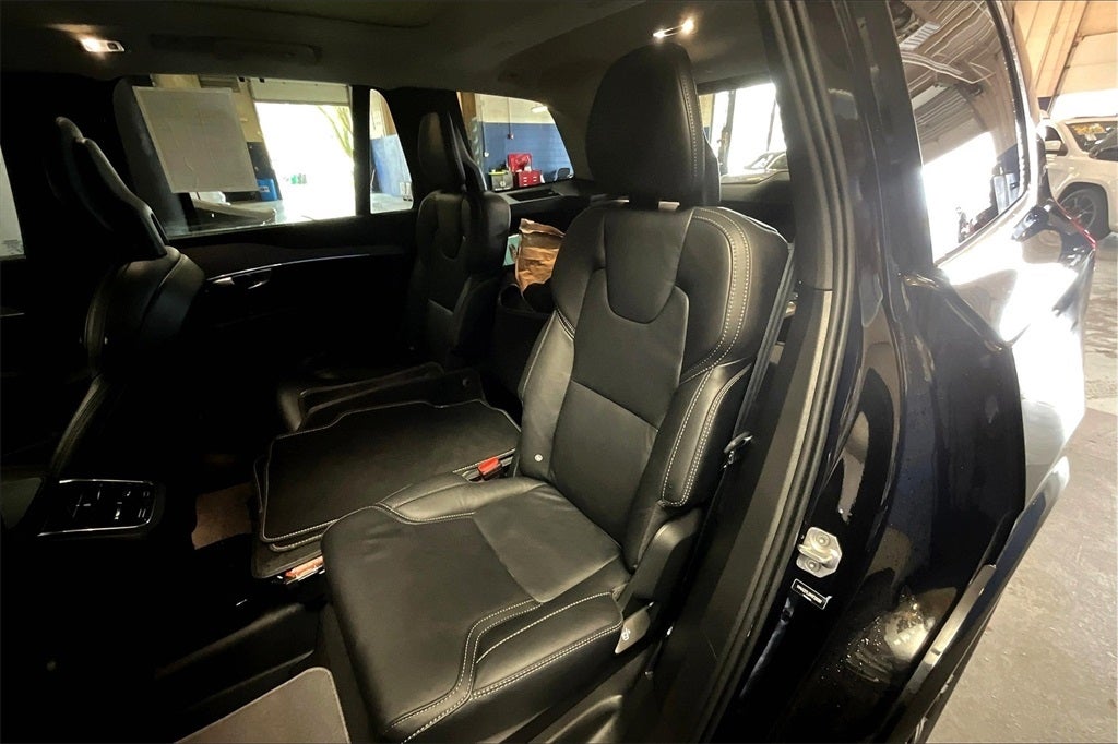 2021 Volvo XC90 T6 Inscription