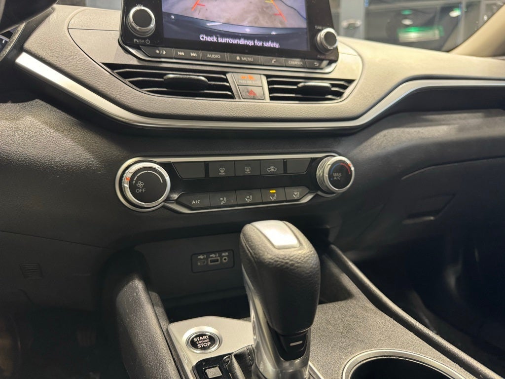 2022 Nissan Altima 2.5 SV