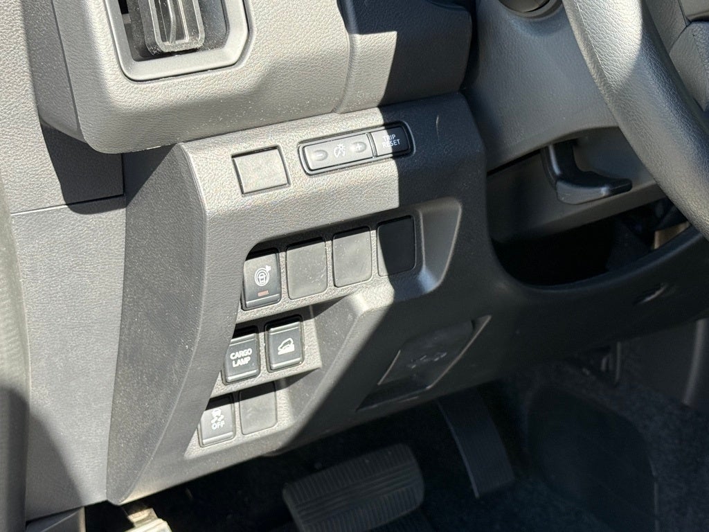 2025 Nissan Frontier S