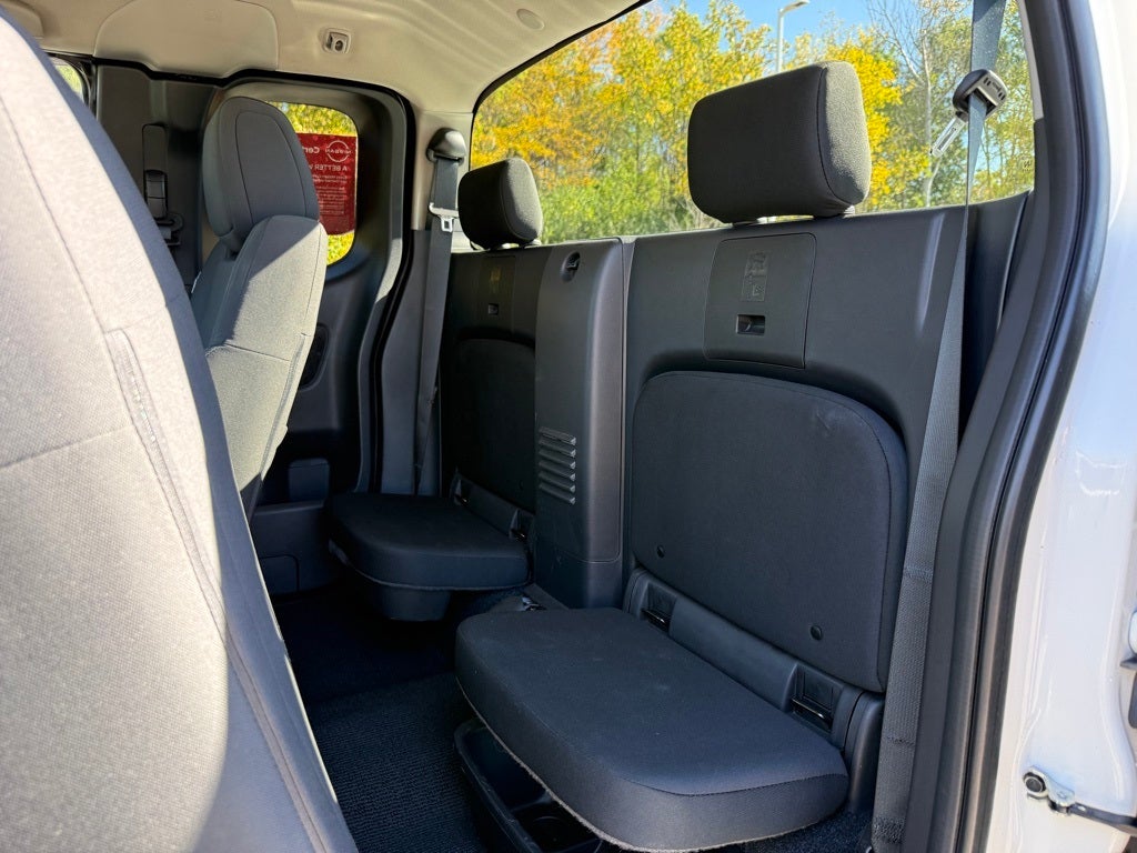 2025 Nissan Frontier S