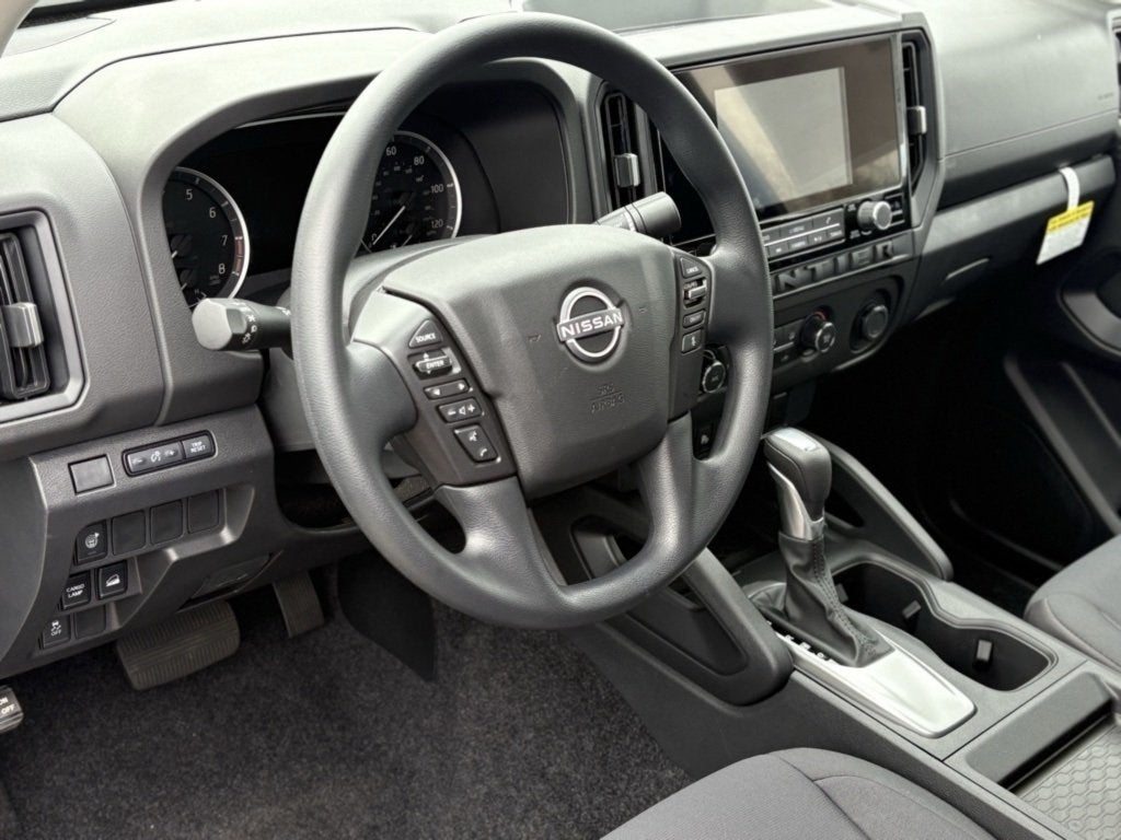 2025 Nissan Frontier S