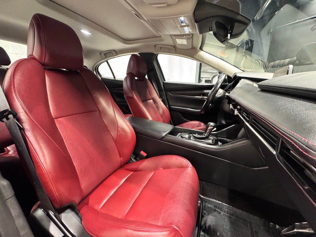 2023 Mazda Mazda3 2.5 S Carbon Edition