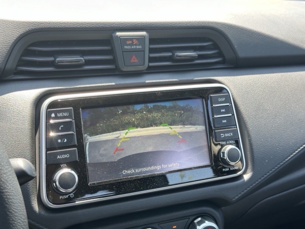 2025 Nissan Versa 1.6 S