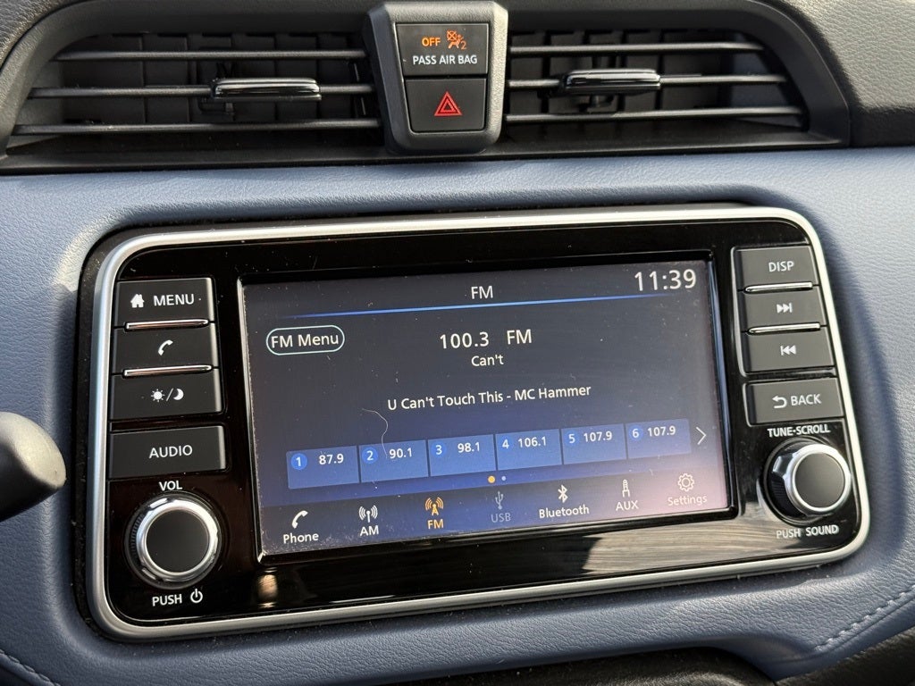 2023 Nissan Versa 1.6 SV