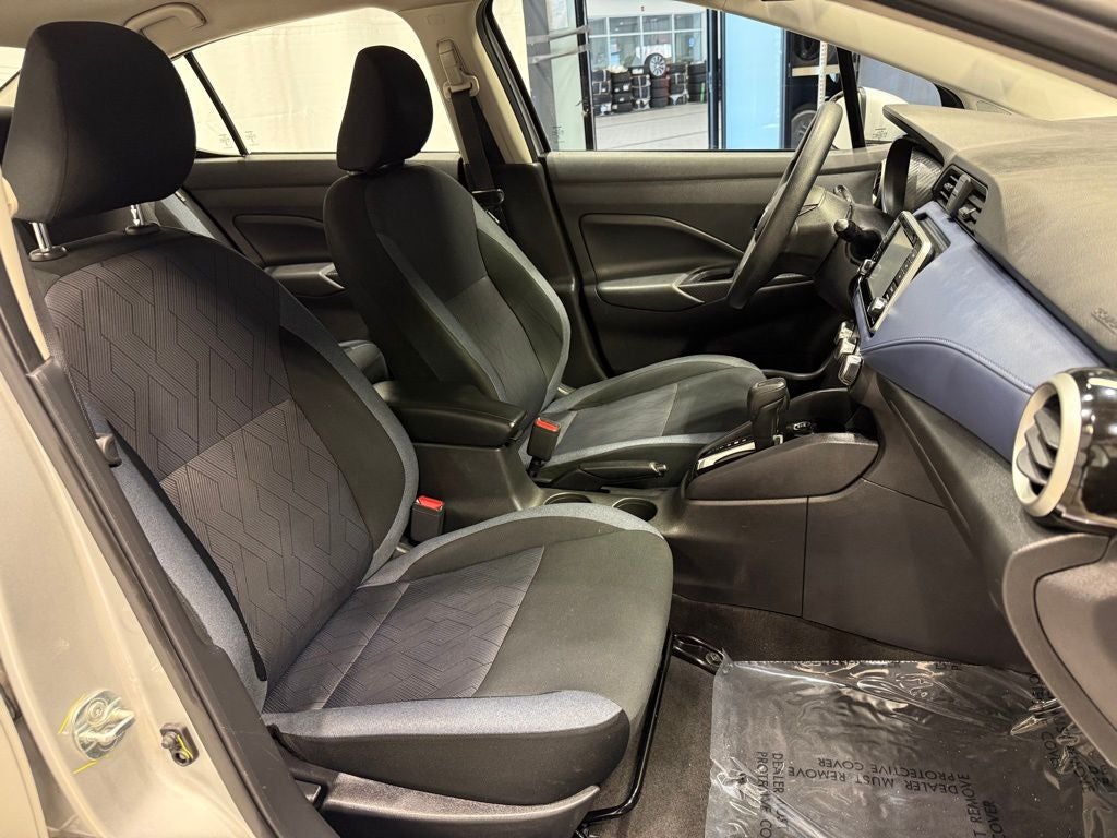 2023 Nissan Versa 1.6 SV