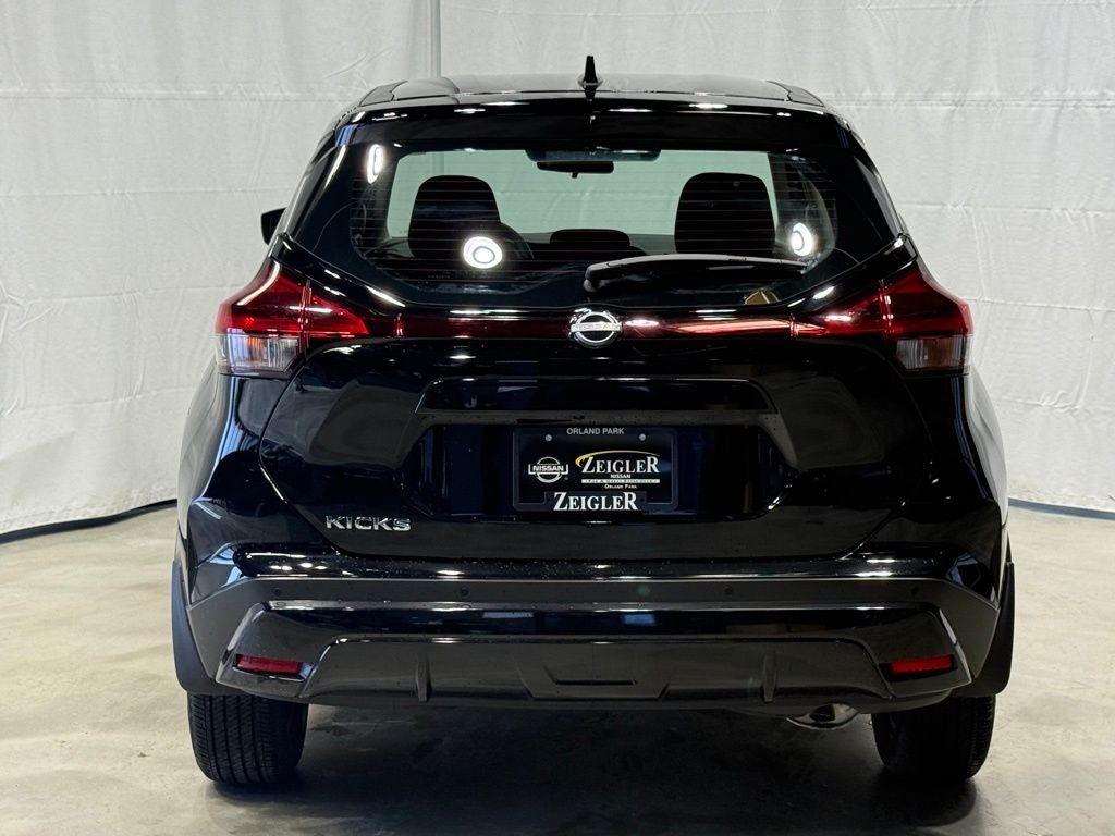 2024 Nissan Kicks S