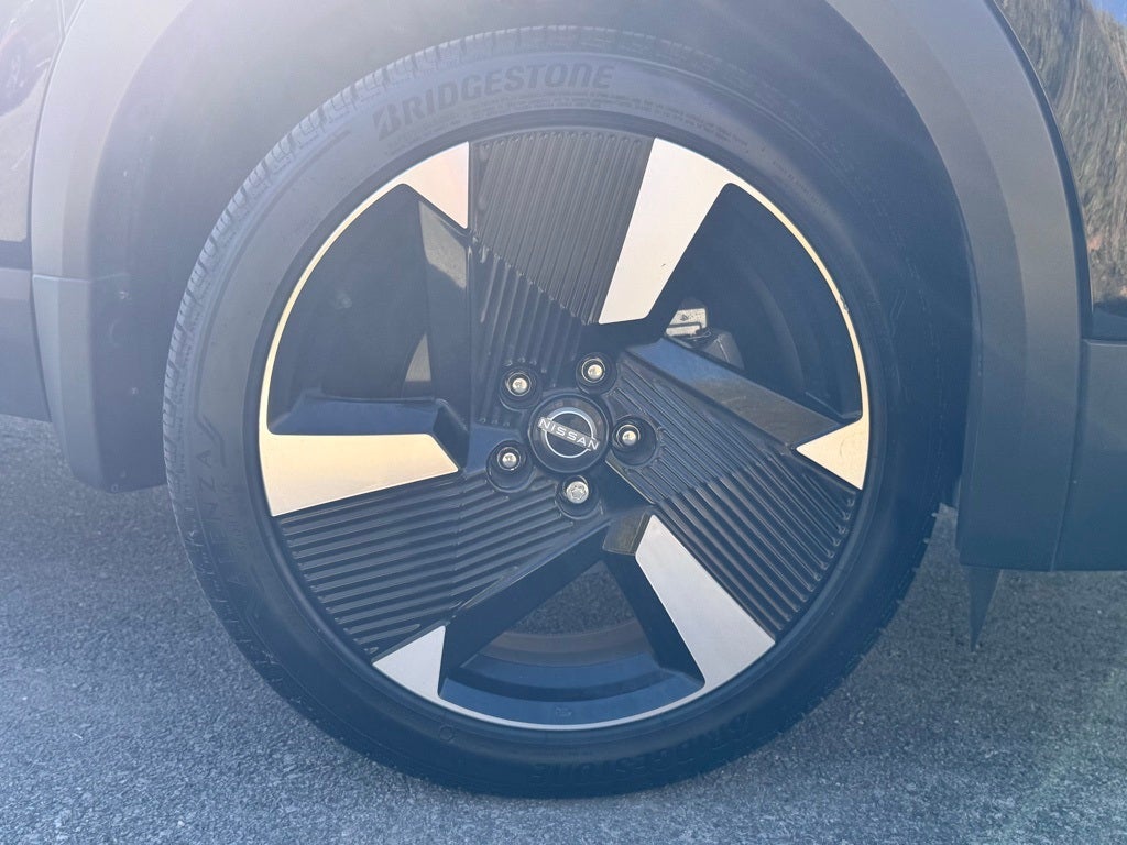 2025 Nissan Kicks SR AWD