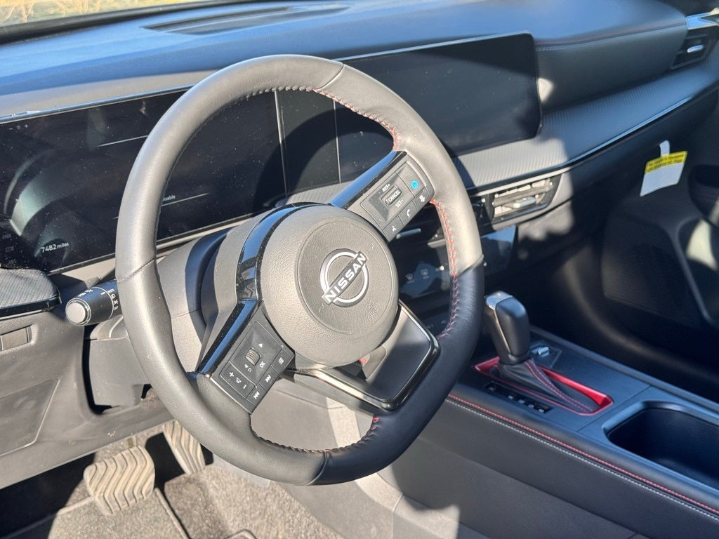 2025 Nissan Kicks SR AWD