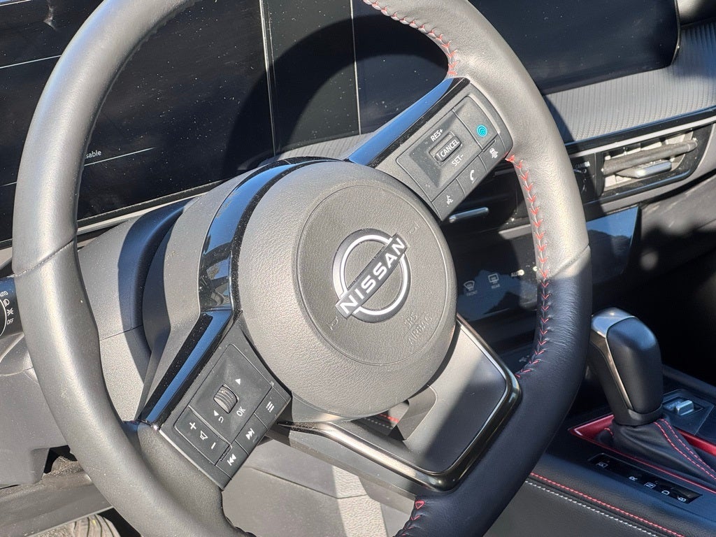 2025 Nissan Kicks SR AWD