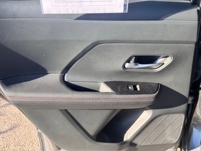 2025 Nissan Kicks SR AWD