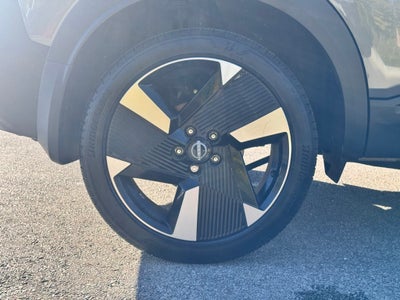 2025 Nissan Kicks SR AWD