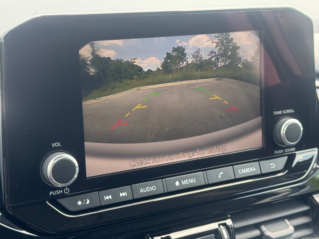 2025 Nissan Pathfinder SV 4WD