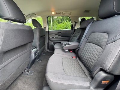 2025 Nissan Pathfinder SV 4WD