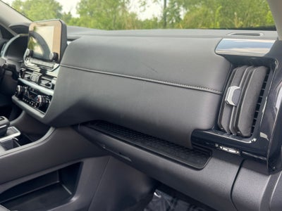 2025 Nissan Pathfinder SV 4WD