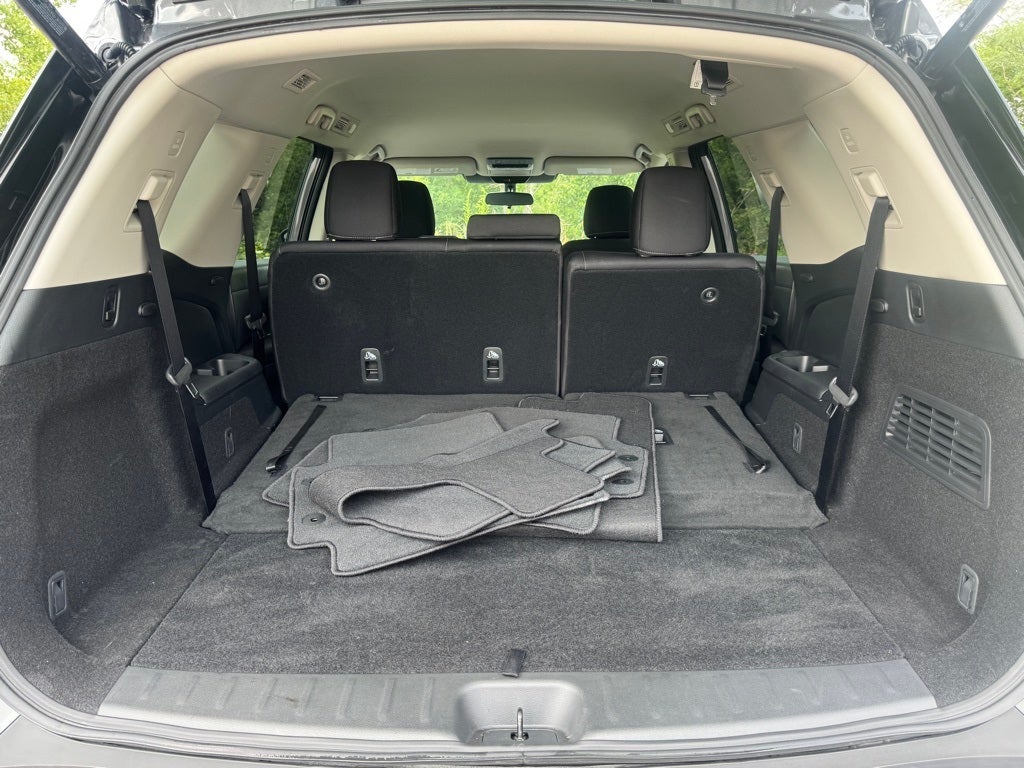 2025 Nissan Pathfinder SV 4WD