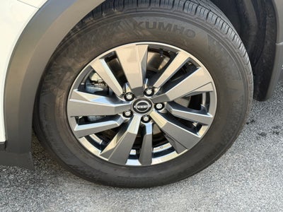 2025 Nissan Pathfinder SV 4WD