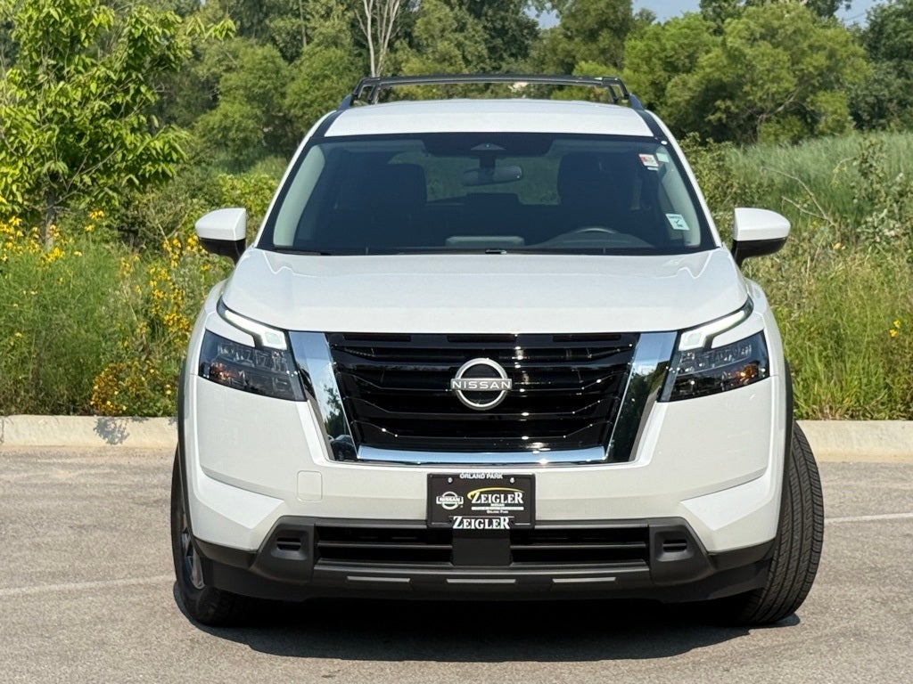 2025 Nissan Pathfinder SV 4WD
