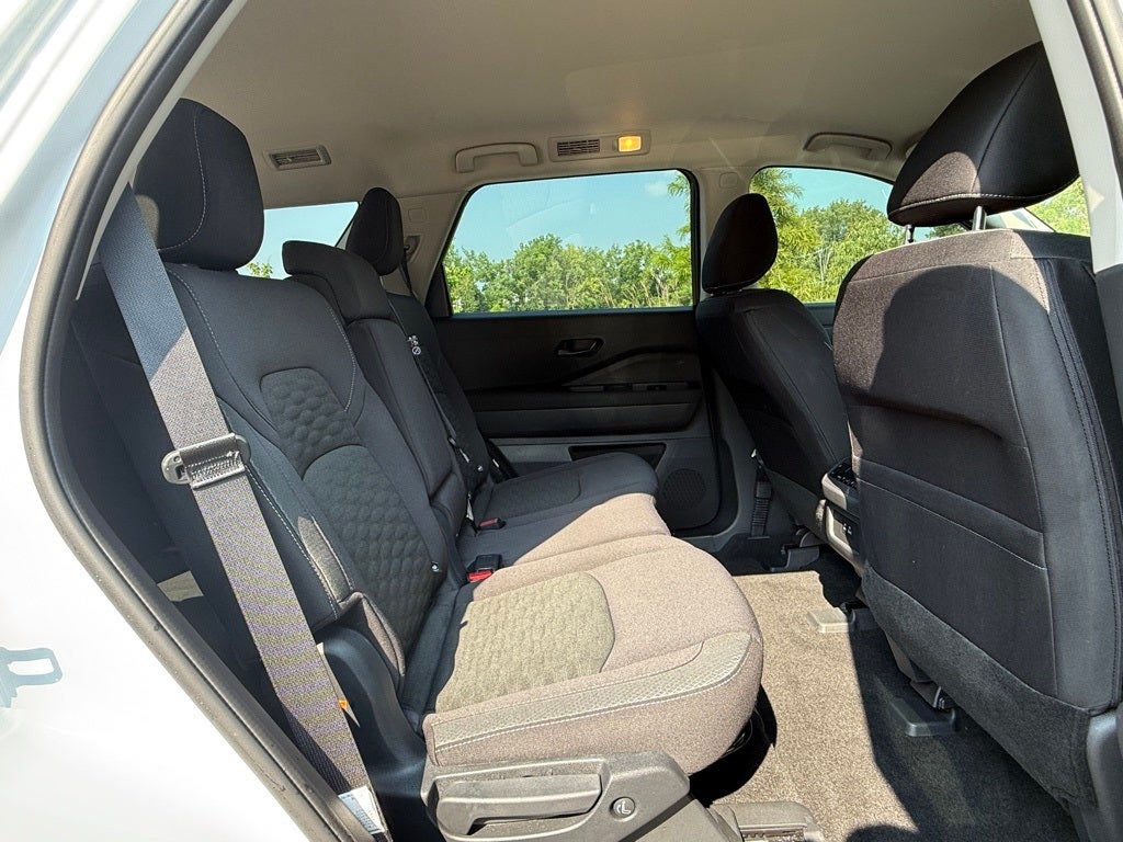 2025 Nissan Pathfinder SV 4WD