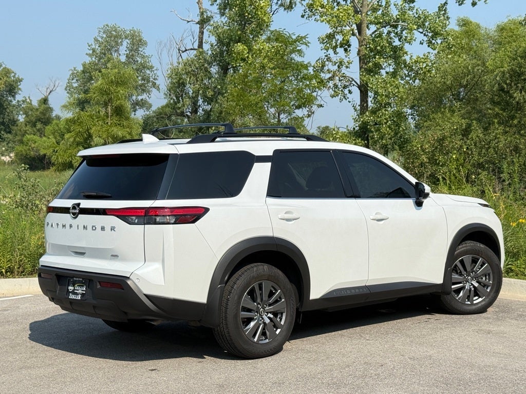 2025 Nissan Pathfinder SV 4WD