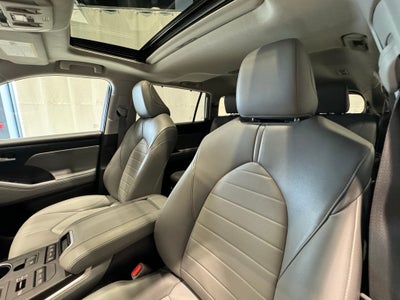 2022 Toyota Highlander XLE AWD