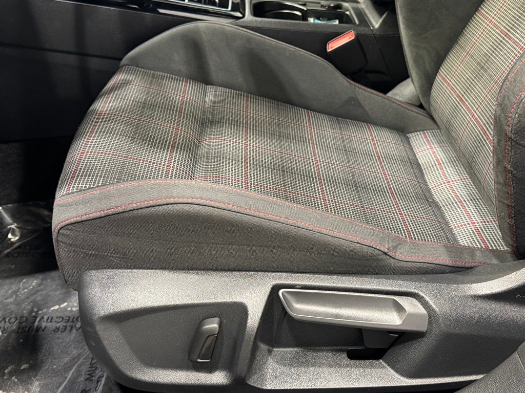 2024 Volkswagen Golf GTI 2.0T S