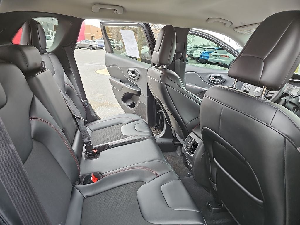 2022 Jeep Cherokee Trailhawk