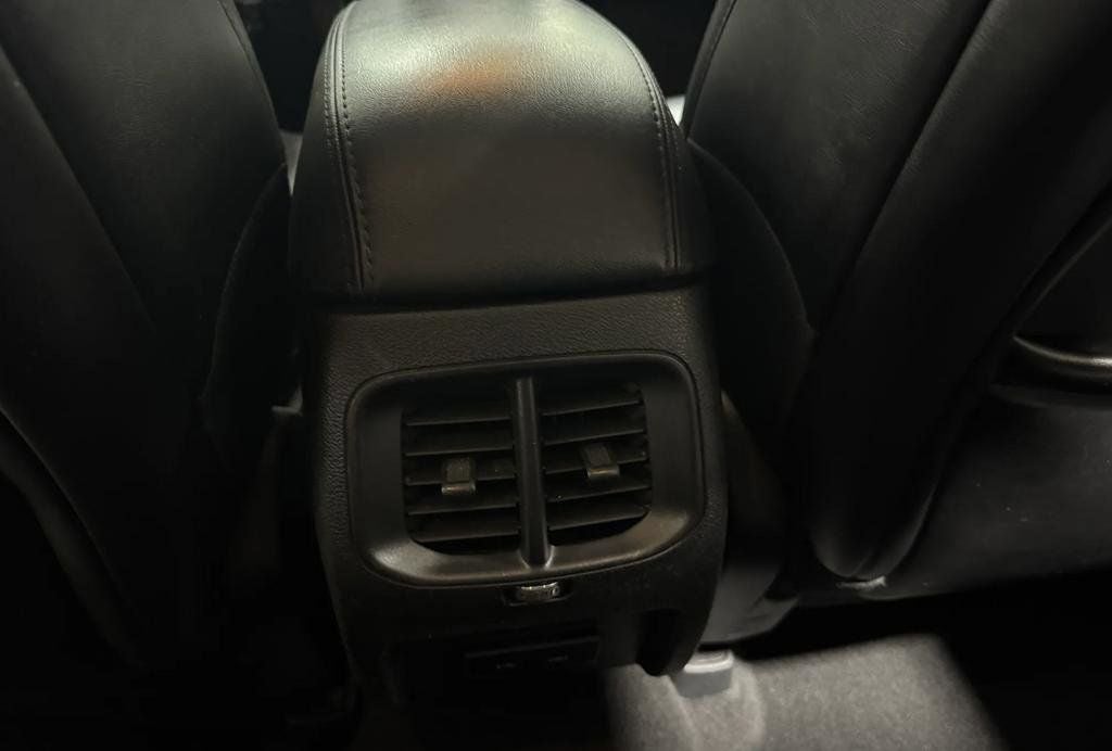 2019 Jeep Cherokee Altitude