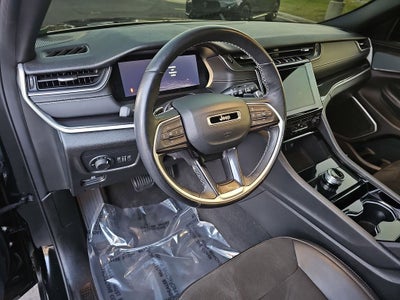 2022 Jeep Grand Cherokee Altitude