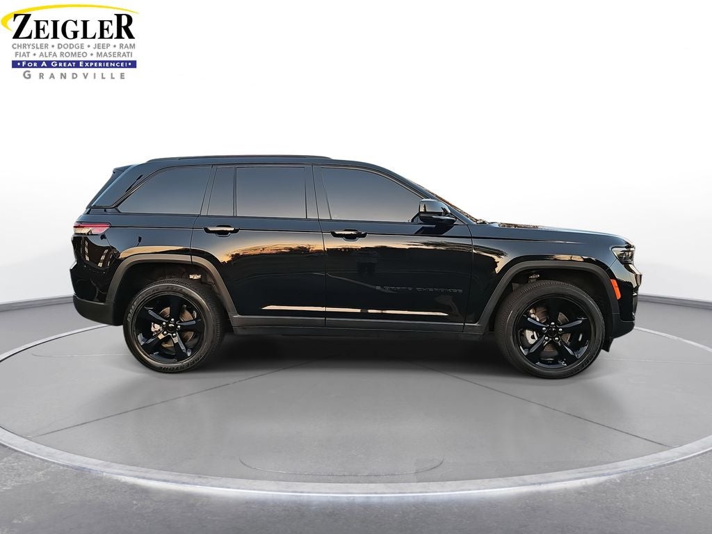 2022 Jeep Grand Cherokee Altitude