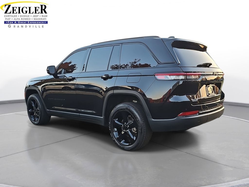 2022 Jeep Grand Cherokee Altitude
