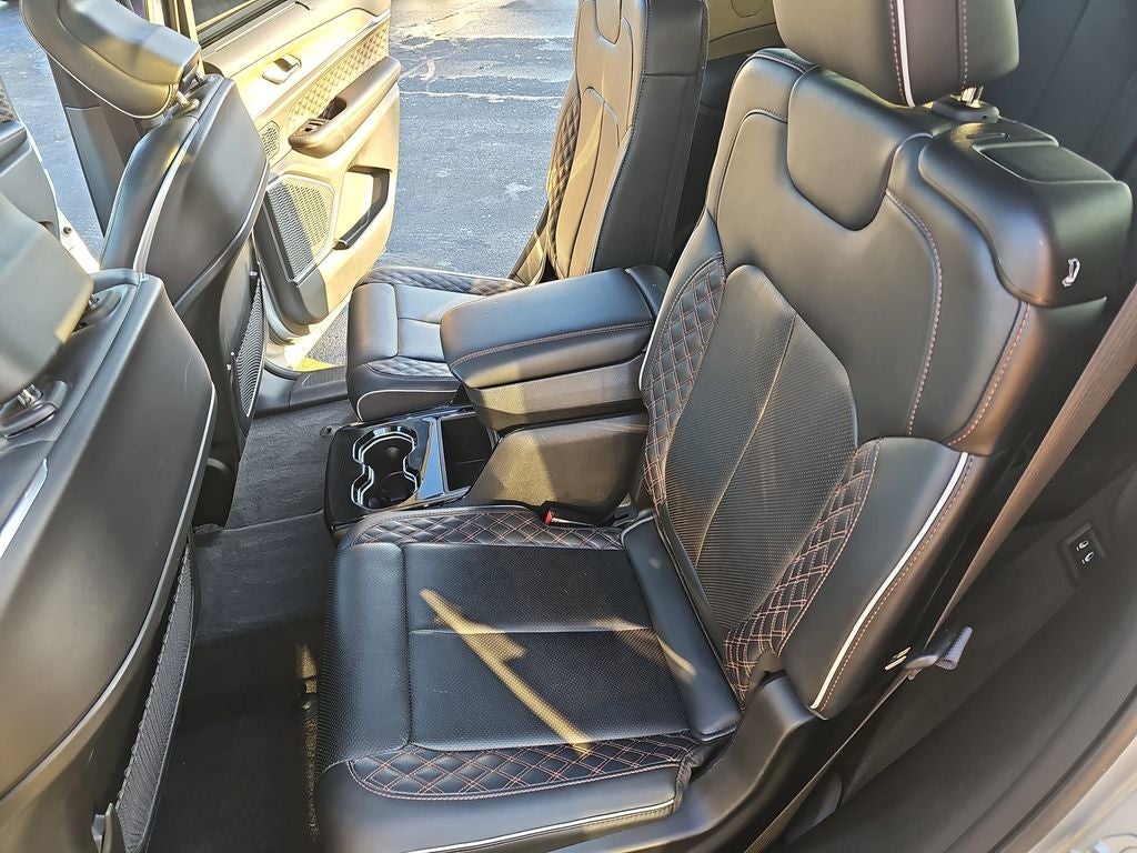 2022 Jeep Grand Cherokee L Summit