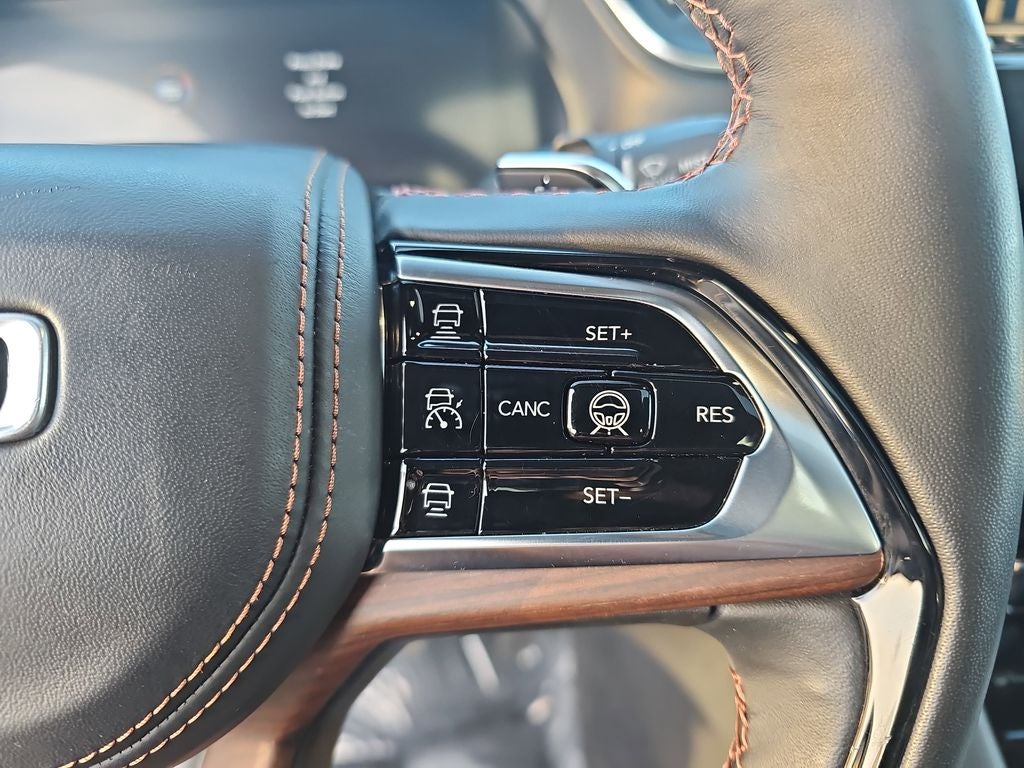 2022 Jeep Grand Cherokee L Summit