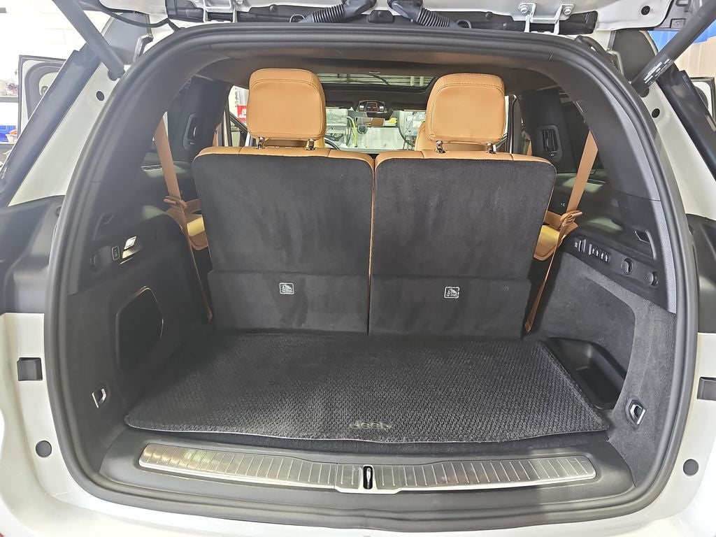 2021 Jeep Grand Cherokee L Summit