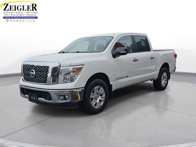 2018 Nissan Titan Base