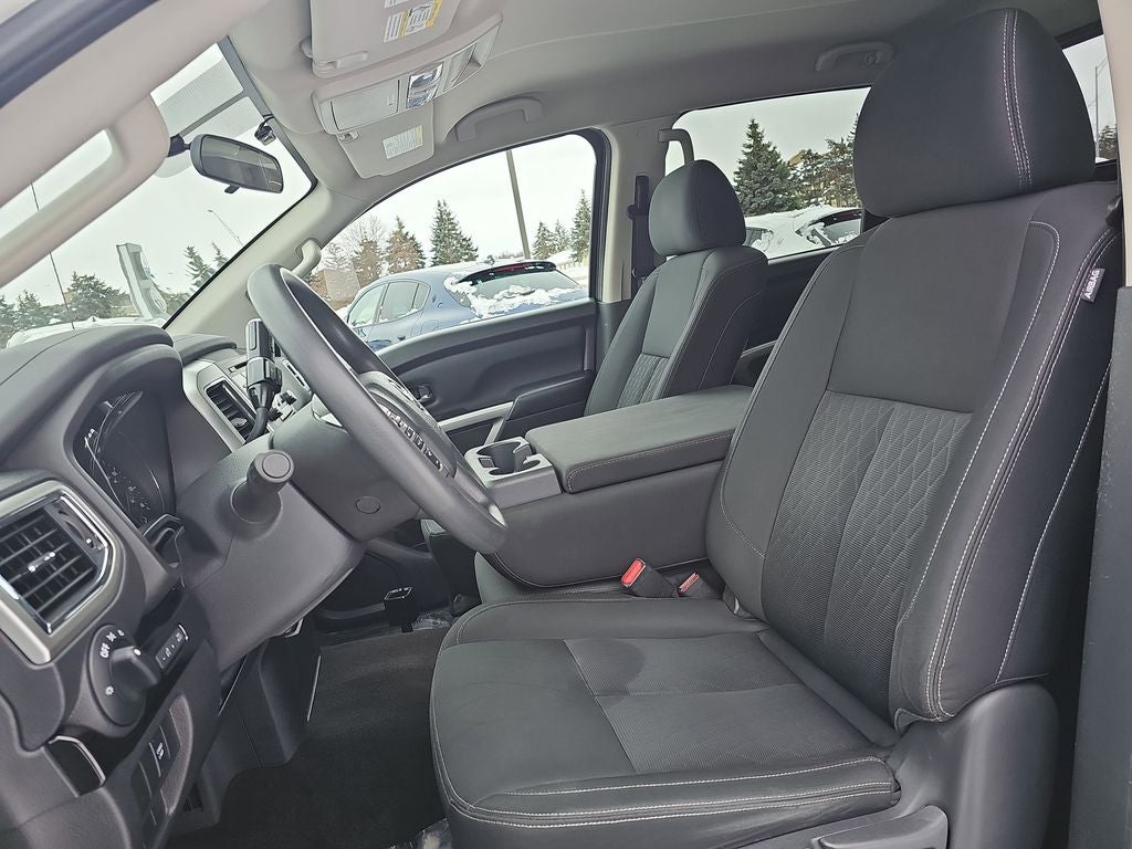 2018 Nissan Titan SV