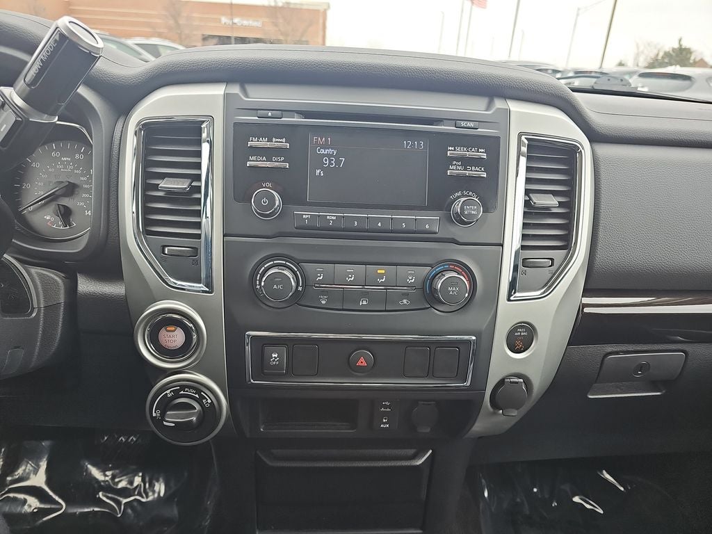 2018 Nissan Titan SV