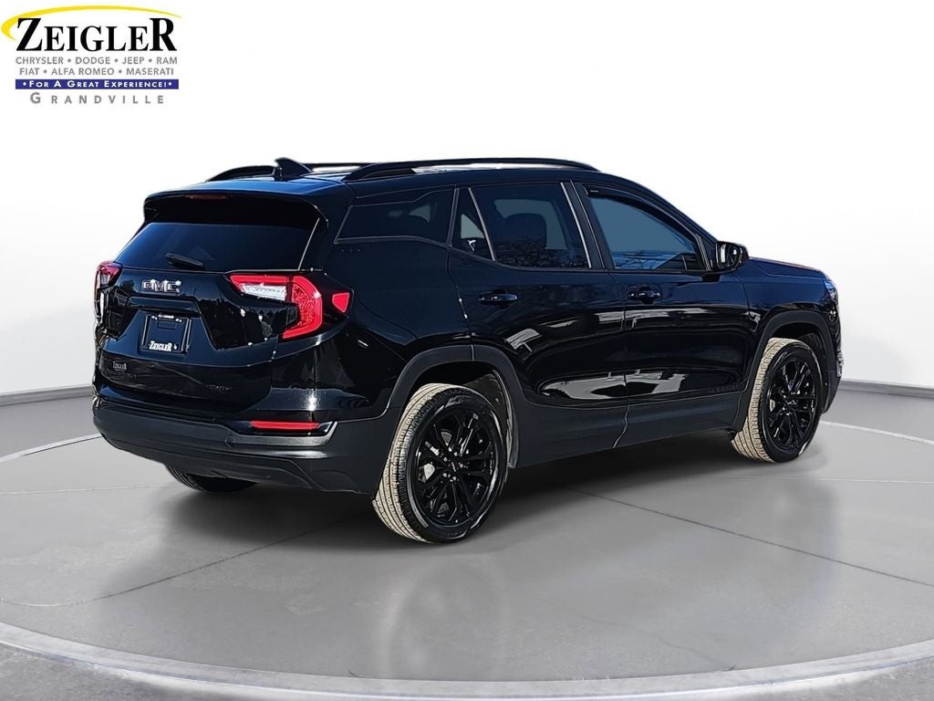 2022 GMC Terrain SLE