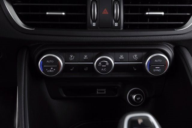 2024 Alfa Romeo Giulia Ti