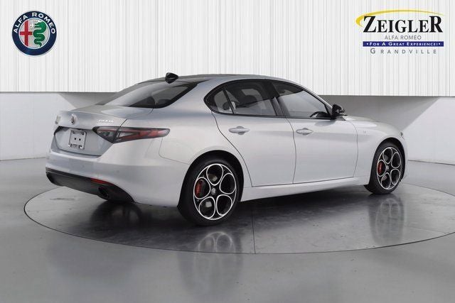 2024 Alfa Romeo Giulia Ti