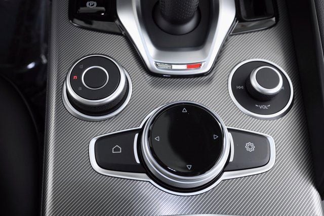 2024 Alfa Romeo Giulia Ti