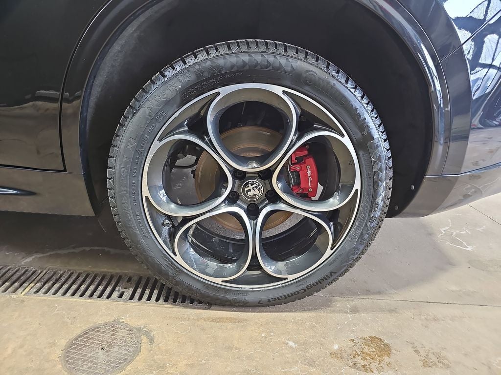 2023 Alfa Romeo Stelvio Veloce