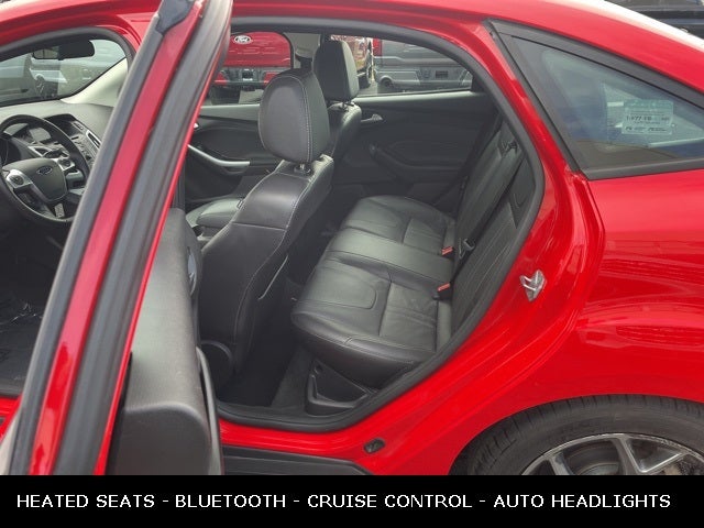 2014 Ford Focus SE LOW MILES