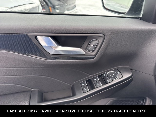 2026 Ford Escape ST-Line DEALER DEMO