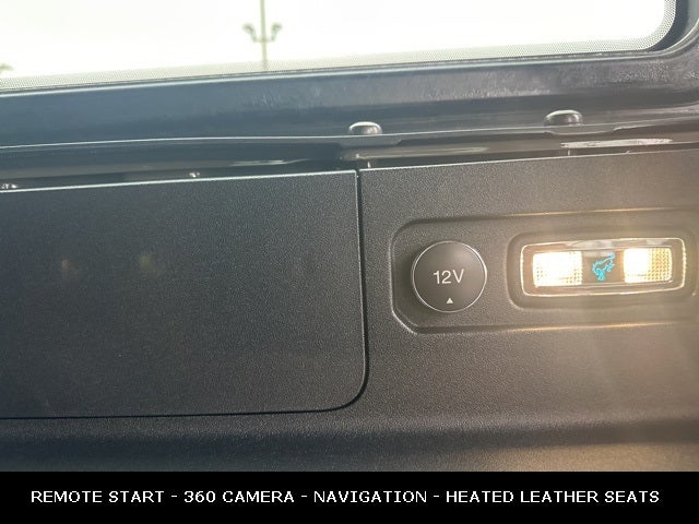 2025 Ford Bronco Outer Banks BLACKOUT PACKAGE