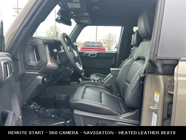 2025 Ford Bronco Outer Banks BLACKOUT PACKAGE