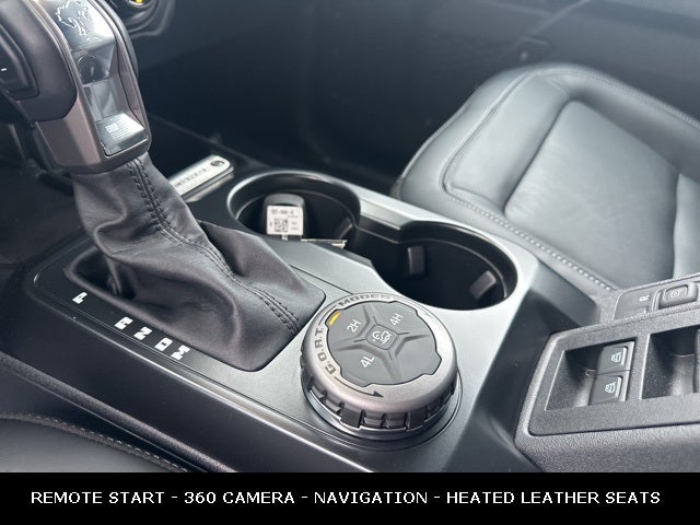 2025 Ford Bronco Outer Banks BLACKOUT PACKAGE