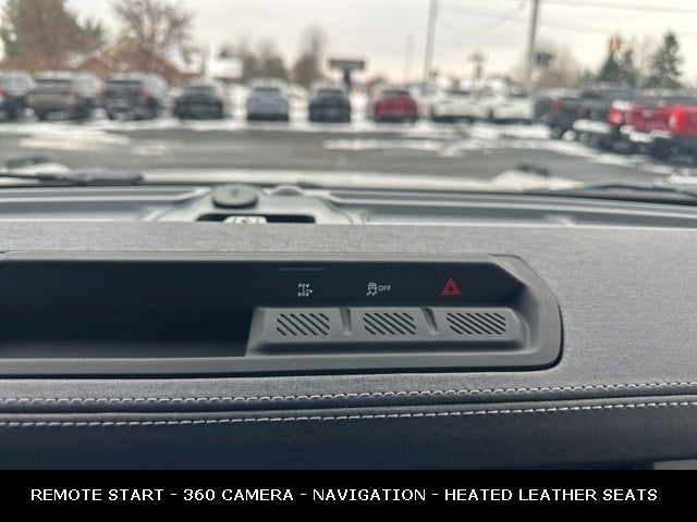 2025 Ford Bronco Outer Banks BLACKOUT PACKAGE