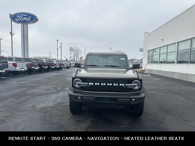 2025 Ford Bronco Outer Banks BLACKOUT PACKAGE